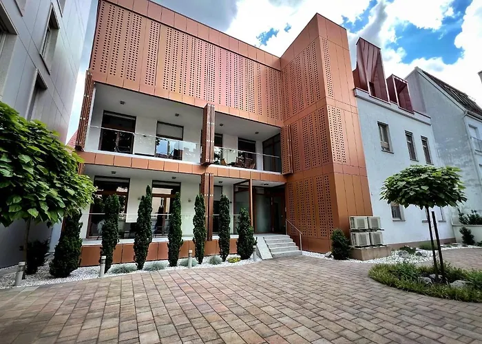 Argo Apartments