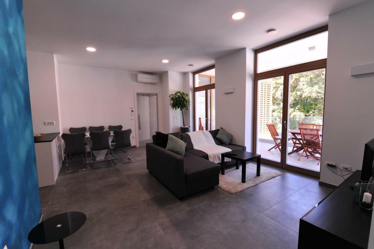 Argo Apartment *